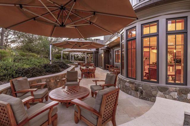 1 Redberry, Portola Valley, CA 94028