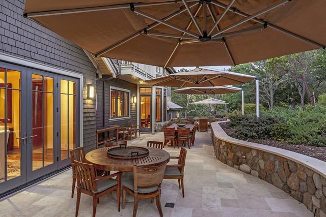 1 Redberry, Portola Valley, CA 94028