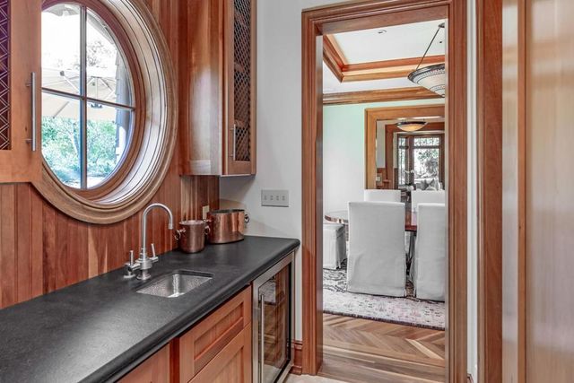 1 Redberry, Portola Valley, CA 94028