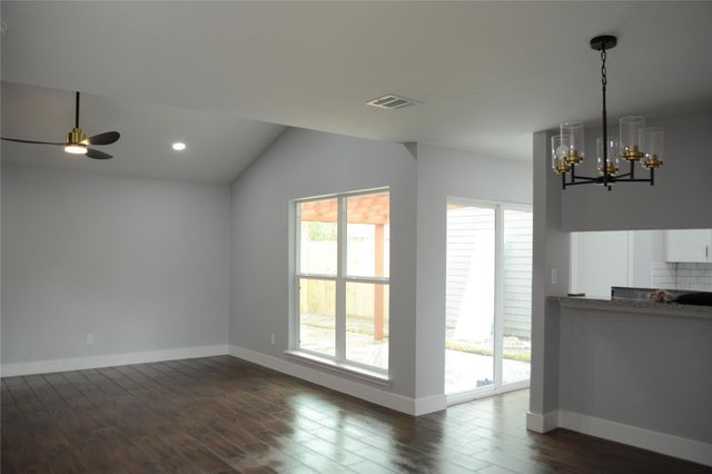 10260 Bridgeland Lane, Houston, TX 77041