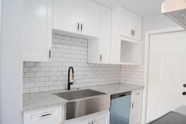 10260 Bridgeland Lane, Houston, TX 77041