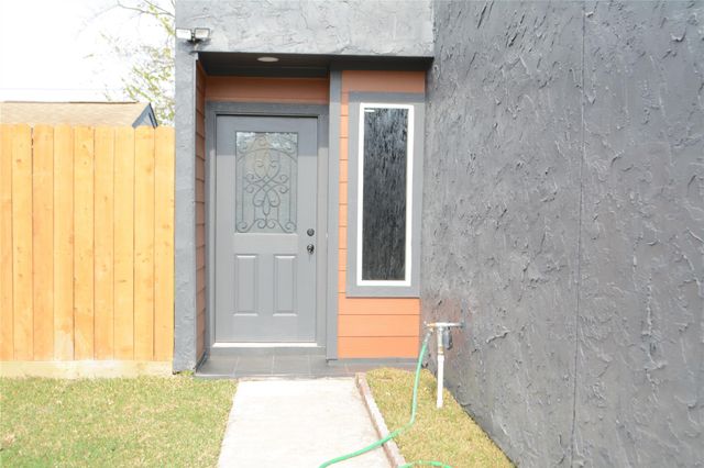 10260 Bridgeland Lane, Houston, TX 77041