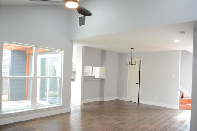 10260 Bridgeland Lane, Houston, TX 77041