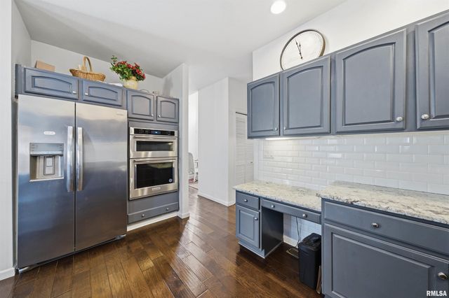 5306 N ASHFORD Drive, Peoria, IL 61615