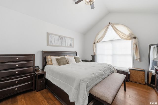 5306 N ASHFORD Drive, Peoria, IL 61615