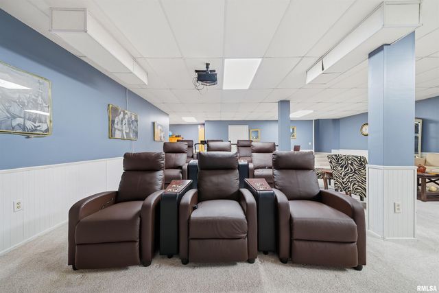 5306 N ASHFORD Drive, Peoria, IL 61615