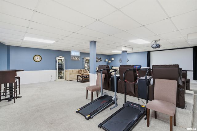 5306 N ASHFORD Drive, Peoria, IL 61615