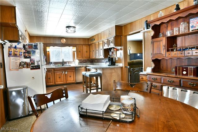 3682 Ridge Road, Cortland, OH 44410