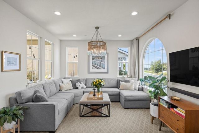 21572 Ord Ave., Marina, CA 93933