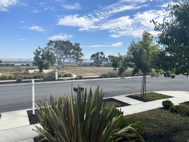 21572 Ord Ave., Marina, CA 93933