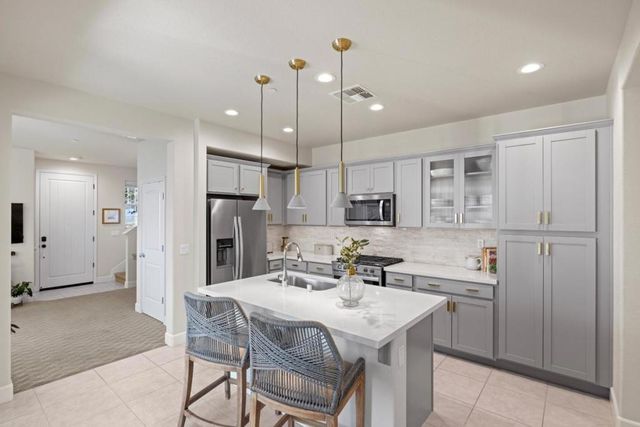 21572 Ord Ave., Marina, CA 93933