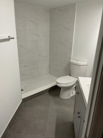 9640 NW 2 Street 208, Pembroke Pines, FL 33024