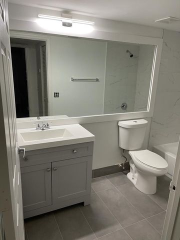 9640 NW 2 Street 208, Pembroke Pines, FL 33024