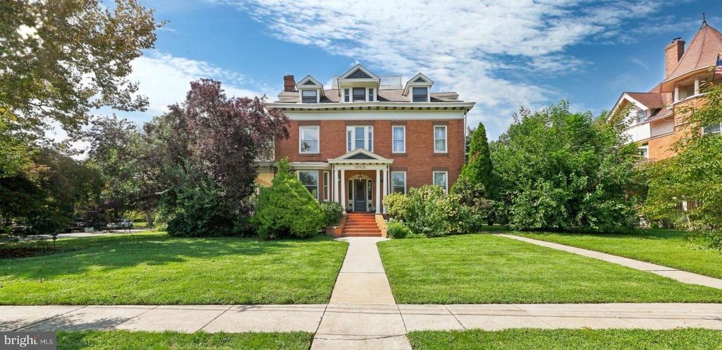 428 W BROWNING, COLLINGSWOOD, NJ 08107 — exterior