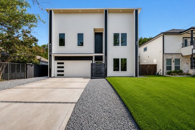 4215 Canada Drive, Dallas, TX 75212