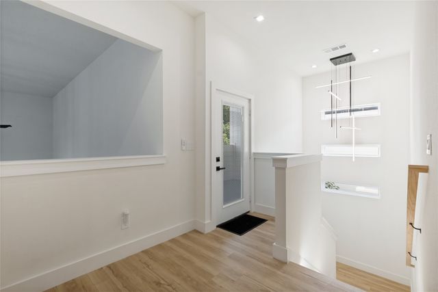 4215 Canada Drive, Dallas, TX 75212