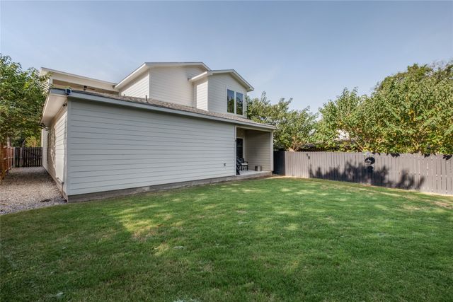 4215 Canada Drive, Dallas, TX 75212