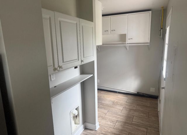 1337 W Cleveland Avenue, Hobart, IN 46342