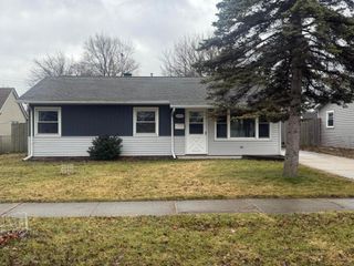 1337 W Cleveland Avenue, Hobart, IN 46342