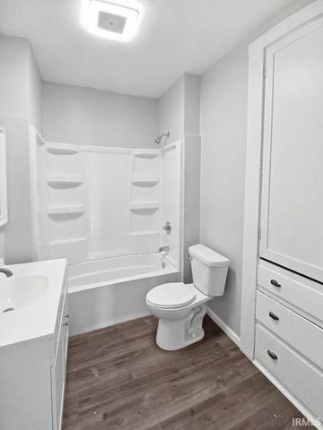 3704 Stringtown Road, Evansville, IN 47711