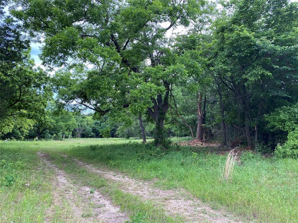 Image 2 of property listing at 2385 HWY 75, Wetumka, OK 74883