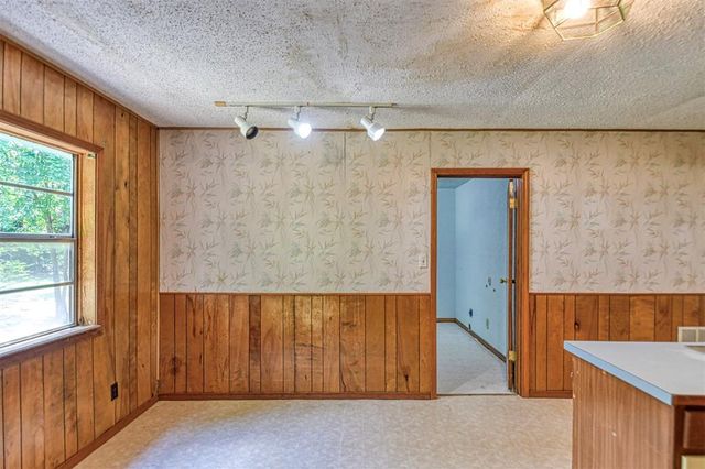 412 Moiselle Street, Midwest City, OK 73110