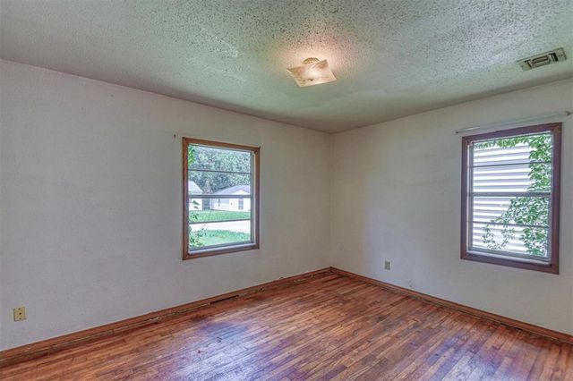 412 Moiselle Street, Midwest City, OK 73110