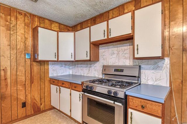 412 Moiselle Street, Midwest City, OK 73110
