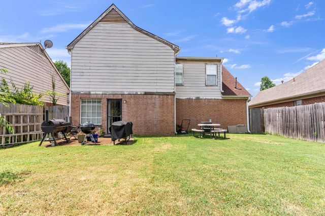 7147 LINDSEY LEAF CV W, Cordova, TN 38018
