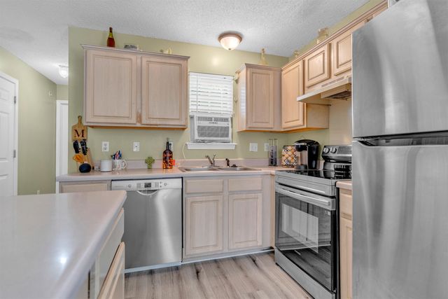 7147 LINDSEY LEAF CV W, Cordova, TN 38018