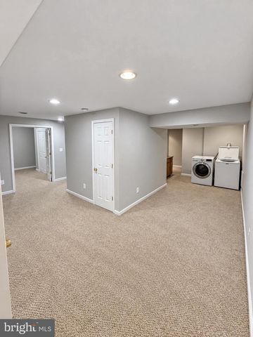 6503 SUSAN BARKLEY CT, Alexandria, VA 22315