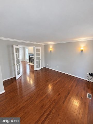 6503 SUSAN BARKLEY CT, Alexandria, VA 22315