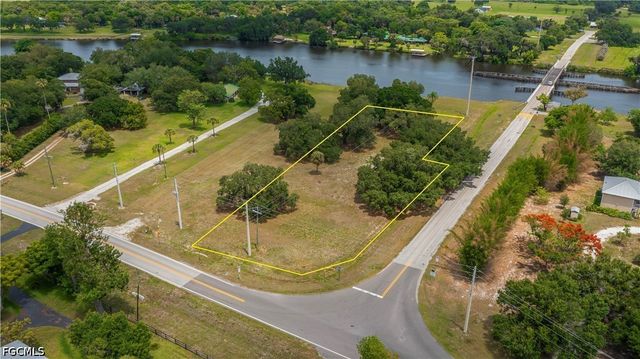 75 Ft Denaud Bridge WAY, Labelle, FL 33935