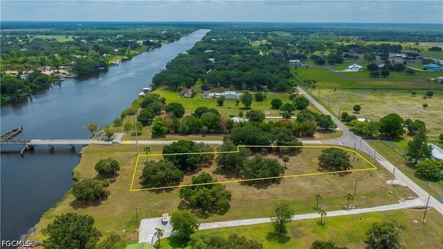 75 Ft Denaud Bridge WAY, Labelle, FL 33935