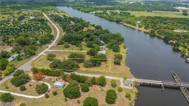 75 Ft Denaud Bridge WAY, Labelle, FL 33935