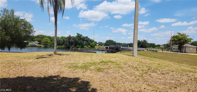 75 Ft Denaud Bridge WAY, Labelle, FL 33935