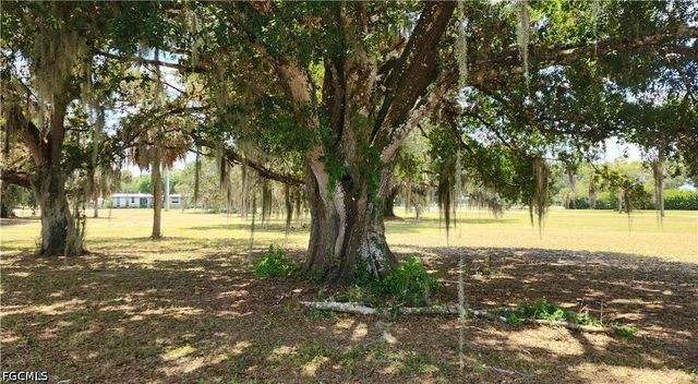 75 Ft Denaud Bridge WAY, Labelle, FL 33935