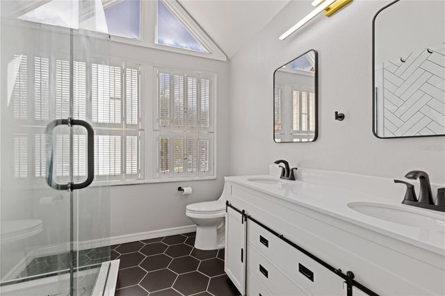 1621 NE 2ND STREET 302, Ocala, FL 34470