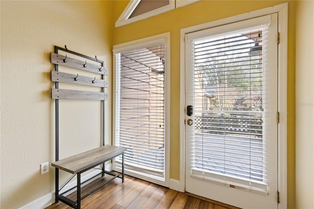 Image 23 of property listing at 1621 NE 2ND STREET 302, Ocala, FL 34470