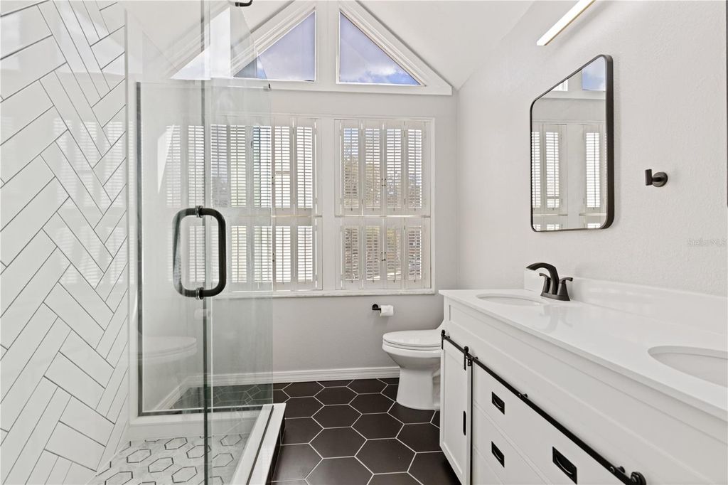 Image 34 of property listing at 1621 NE 2ND STREET 302, Ocala, FL 34470