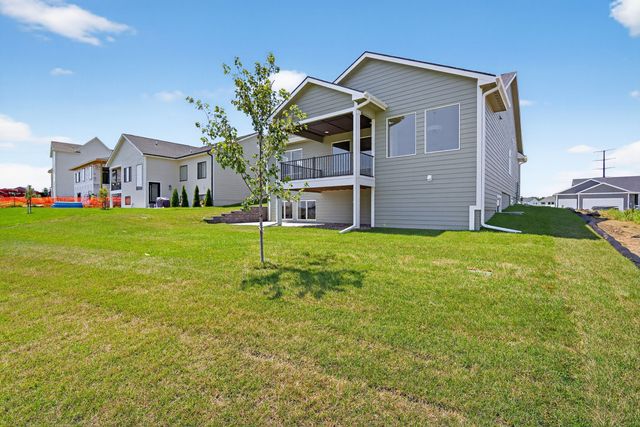 5557 165th Street, Urbandale, IA 50323