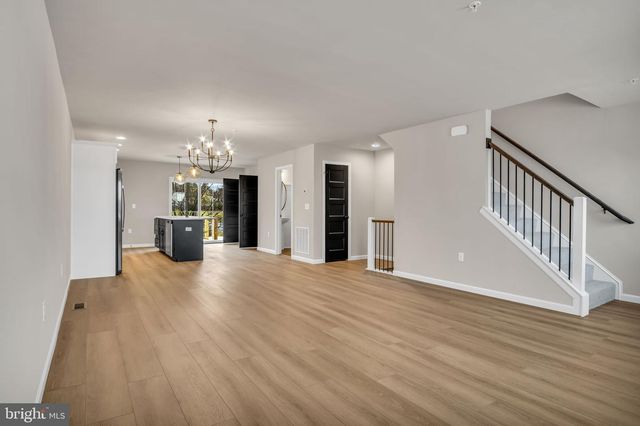 26 MORGAN CIR #002-01, Carlisle, PA 17013