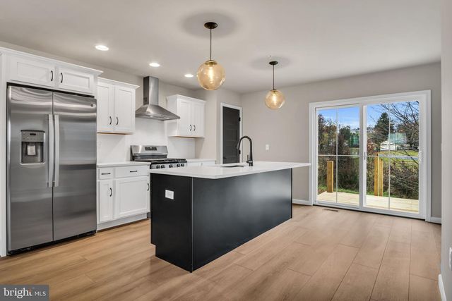 26 MORGAN CIR #002-01, Carlisle, PA 17013