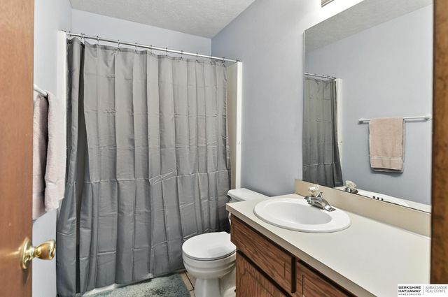 14010 S 35 Street, Bellevue, NE 68123