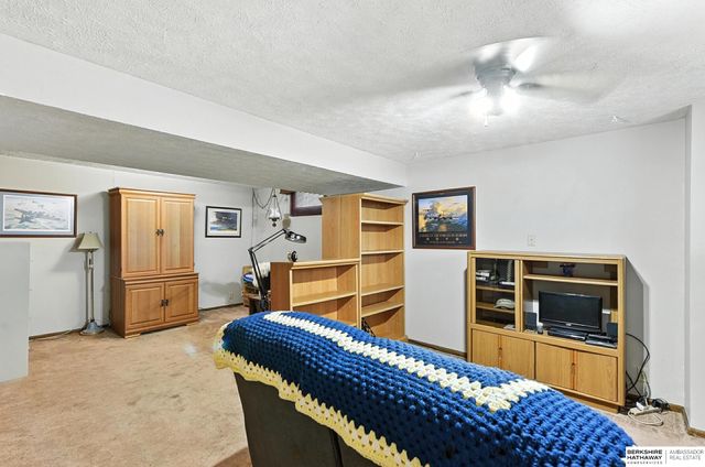 14010 S 35 Street, Bellevue, NE 68123