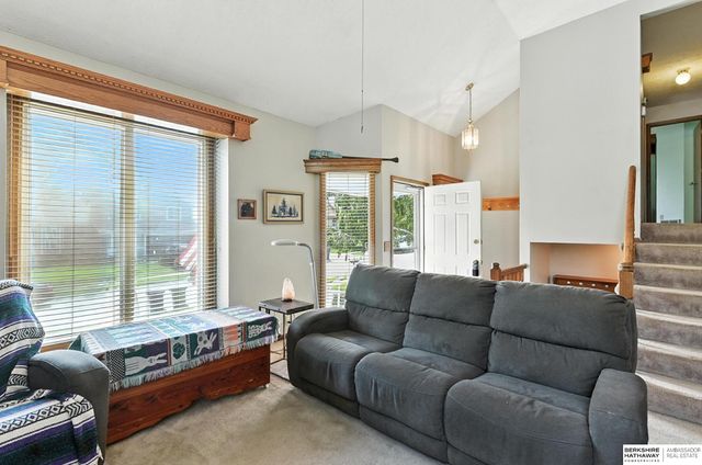 14010 S 35 Street, Bellevue, NE 68123