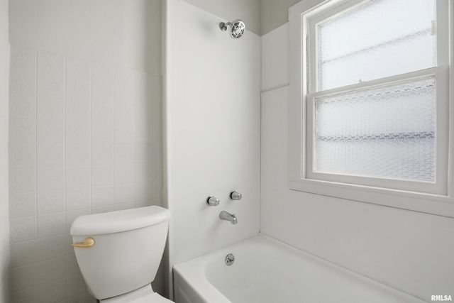 2639 Whitewood Ave Avenue, Davenport, IA 52802