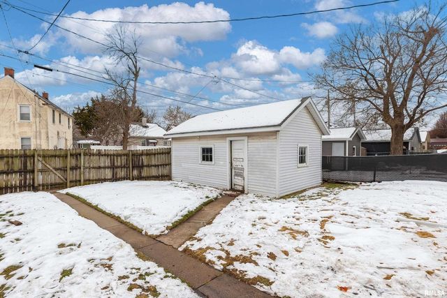 2639 Whitewood Ave Avenue, Davenport, IA 52802