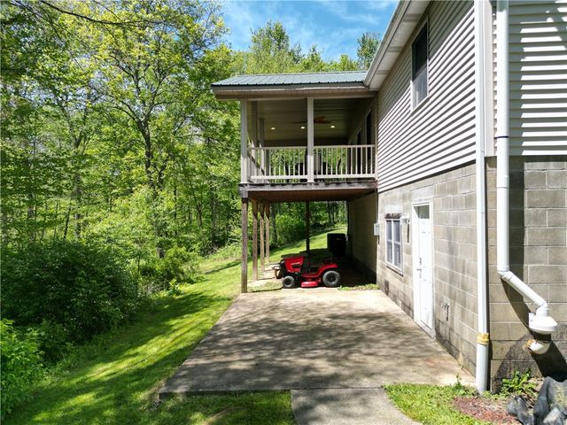 244 Moorehead Rd, Winfield Twp, PA 16055