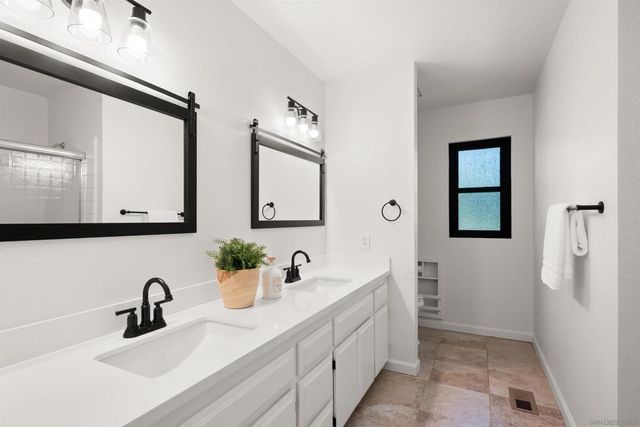 752 Singing Vista Drive, El Cajon, CA 92019